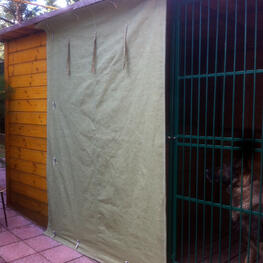 Брезентовая штора на будку для собаки
